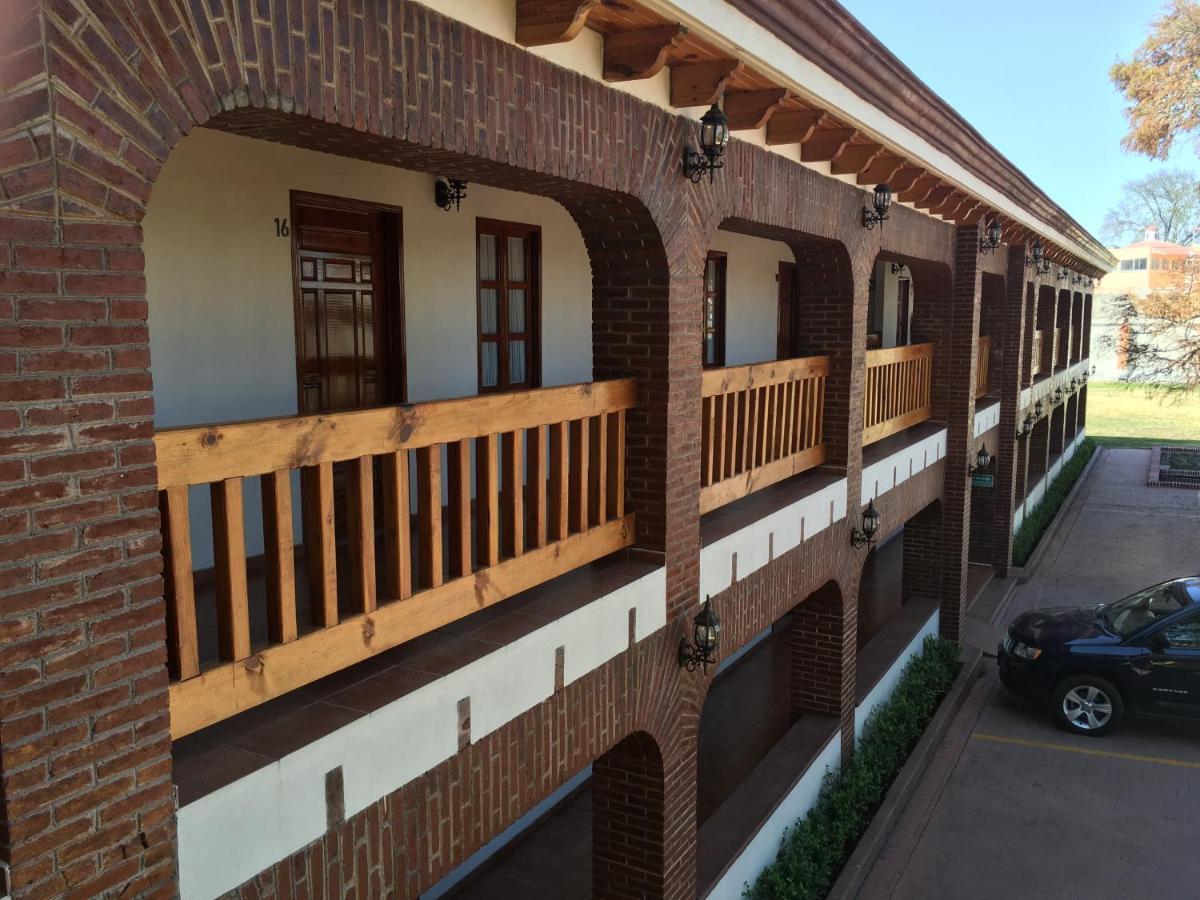Hotel La Casona Хилотепек-де-Абасоло Экстерьер фото